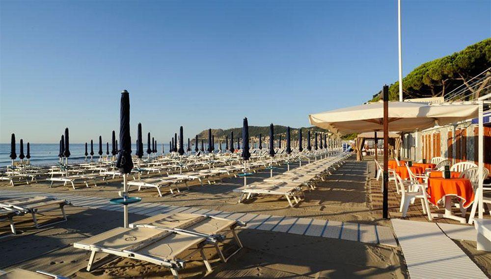 Grand Hotel Spiaggia 알라시오 외부 사진