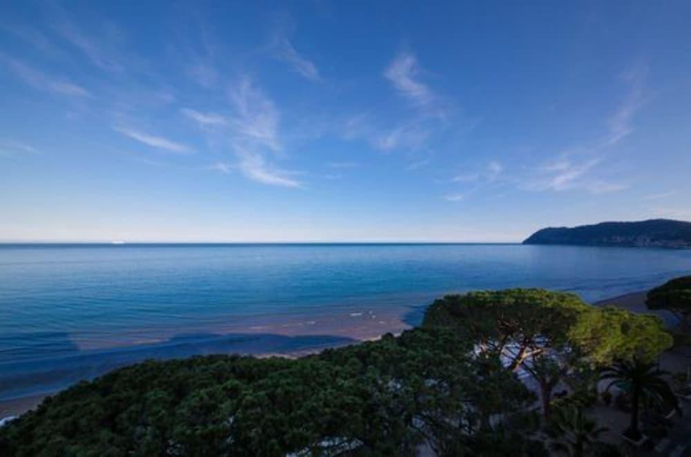Grand Hotel Spiaggia 알라시오 외부 사진