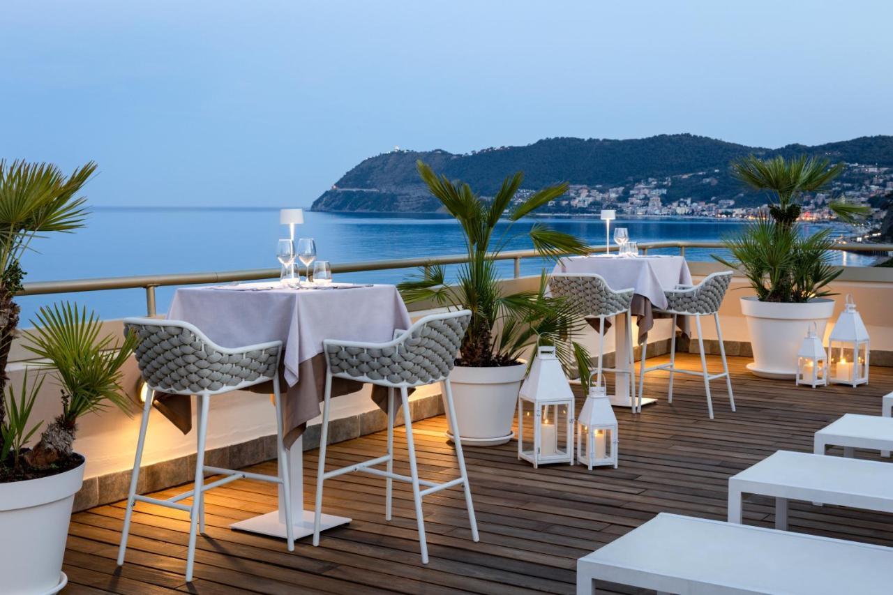 Grand Hotel Spiaggia 알라시오 외부 사진