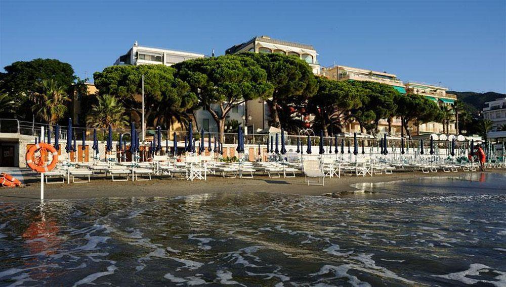 Grand Hotel Spiaggia 알라시오 외부 사진