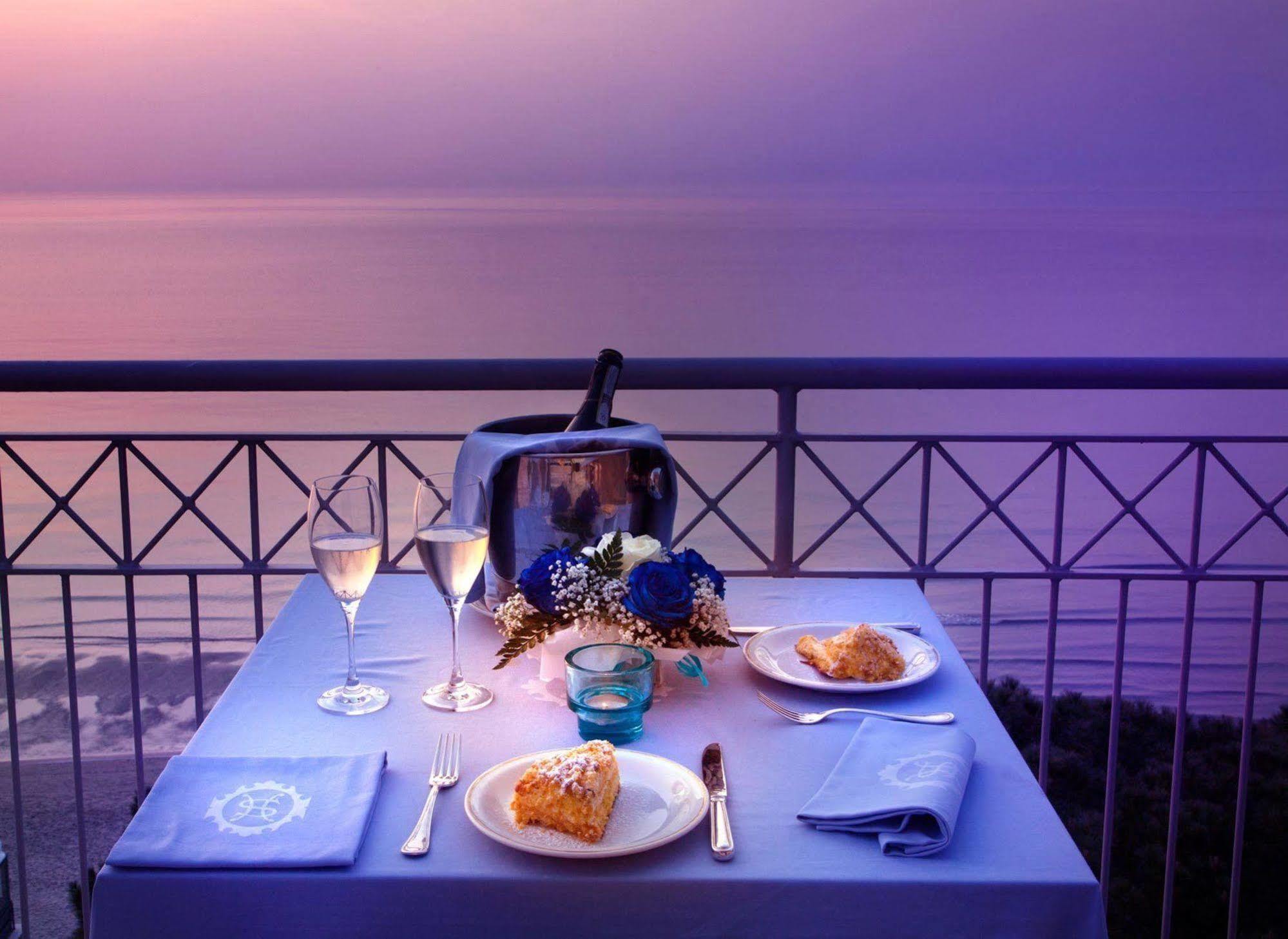 Grand Hotel Spiaggia 알라시오 외부 사진